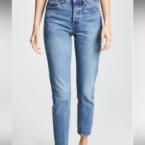 Levis Wedgie Icon Fit high rise tapered jeans | size 28